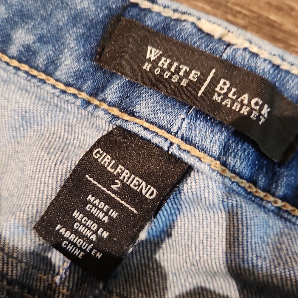 ❤️ WHITE HOUSE BLACK MARKET DISTRESSED GIRLFRIEND JEANS, 2 (26) - Picture 7 of 7